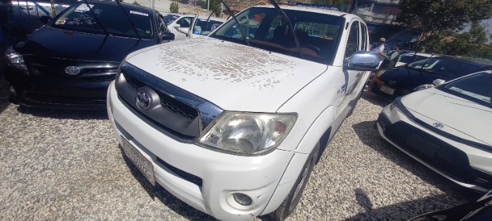 Toyota Hilux 2012 photo 5